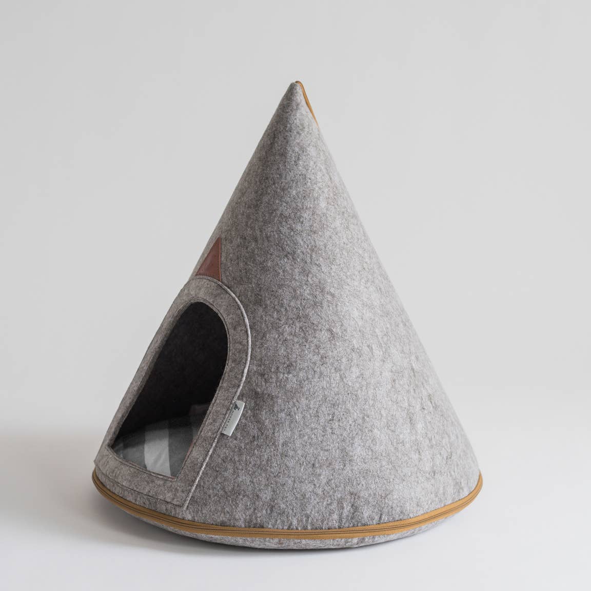 Nooee Pet Bella Cave – Size XS Foldable Travel Pet Home