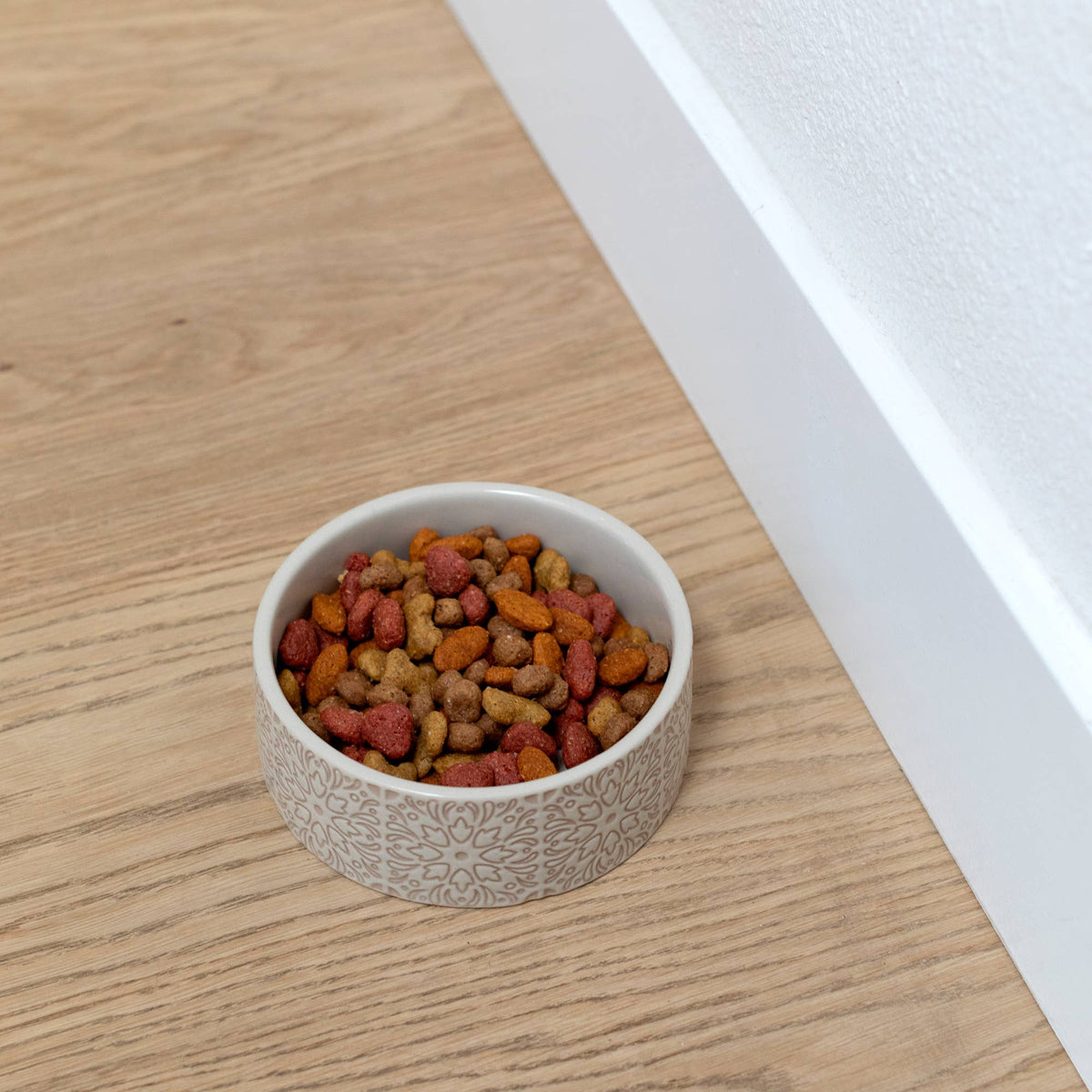 SEVILLA TILE SAND SMALL STONEWARE DOG PET BOWL