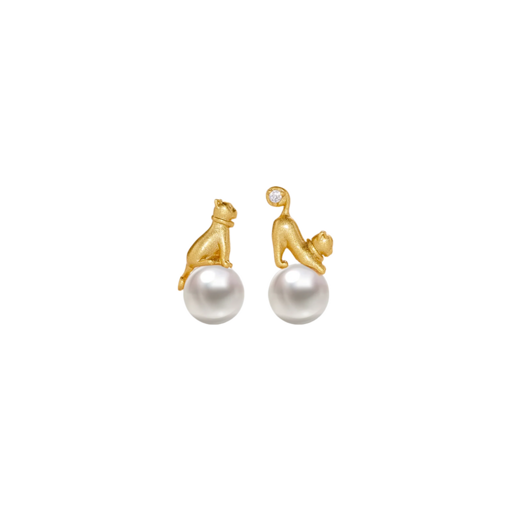 Gold Cat Pearl Studs