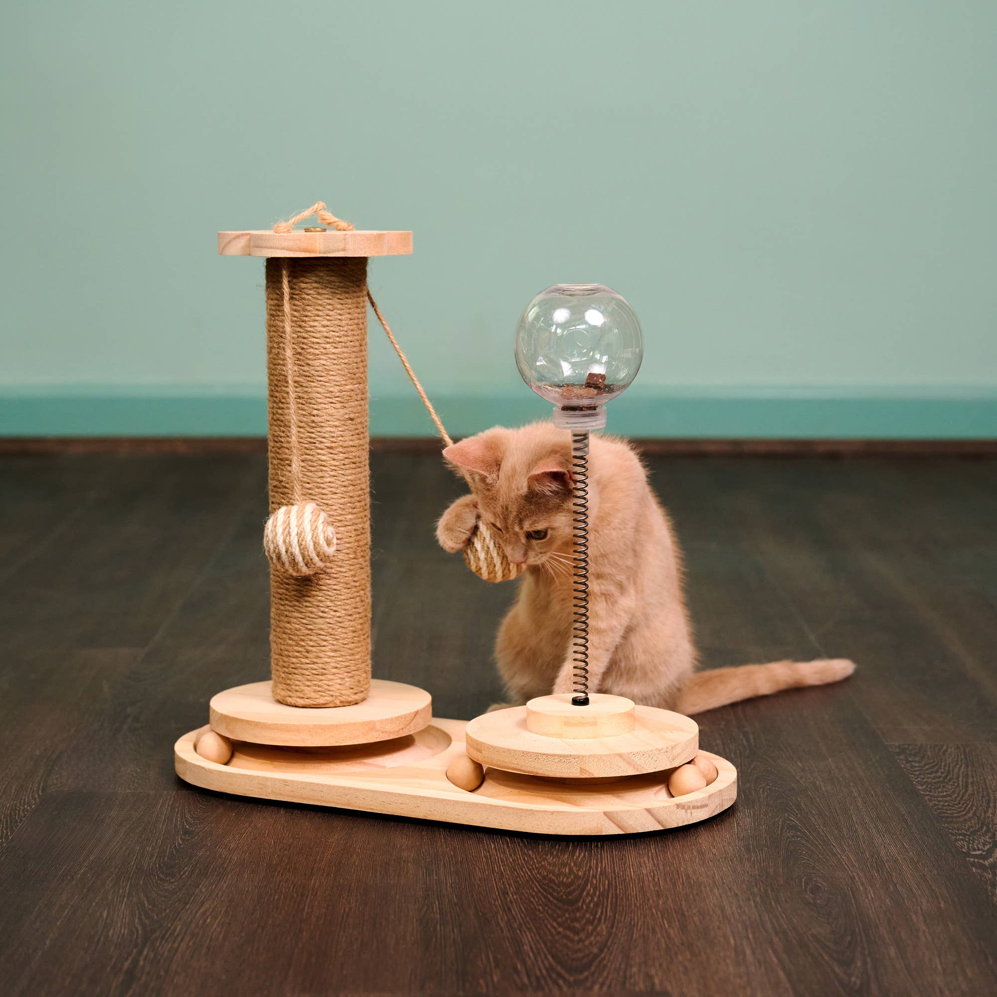 Neutral Stretch Cat Post