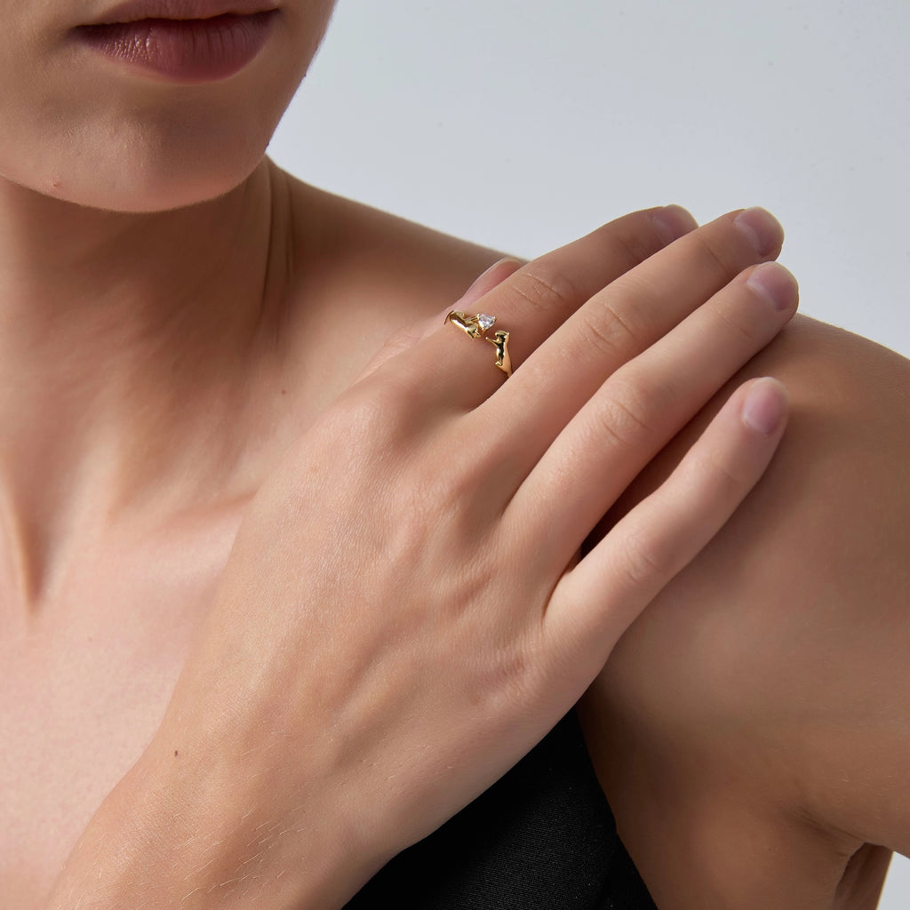 Dainty Cat Heart Ring